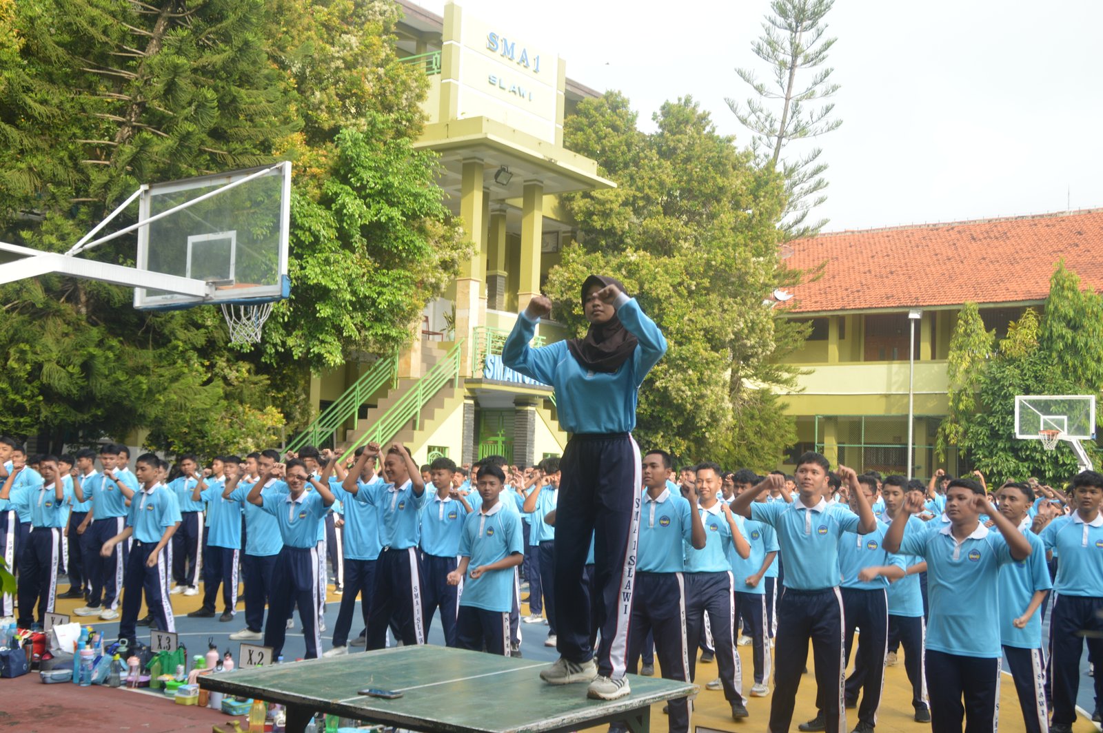 Jumat Sehat, Wujudkan Gaya Hidup Sehat Warga SMA Negeri 1 Slawi