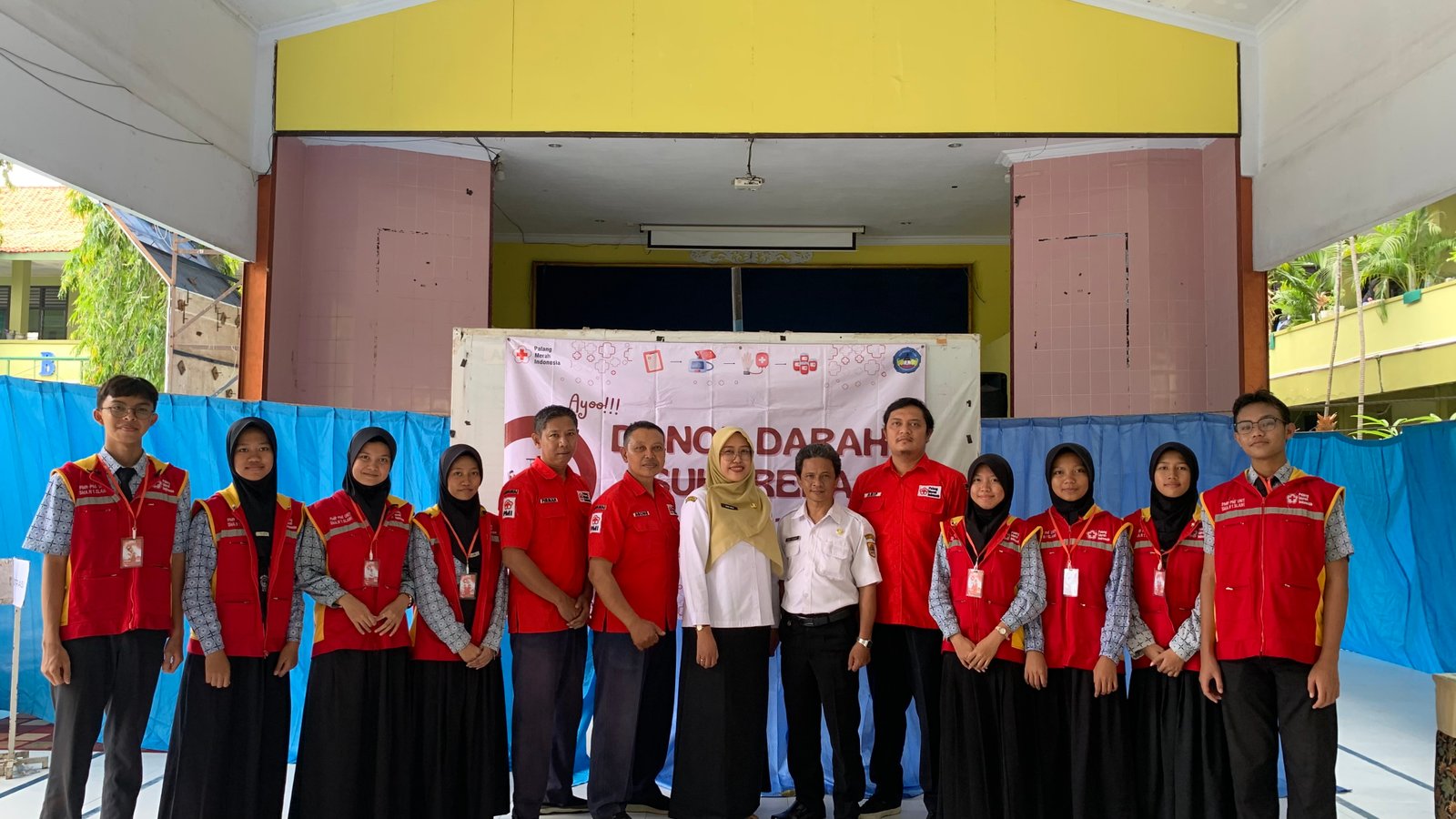 ACARA KEGIATAN DONOR DARAH SMA NEGERI 1 SLAWI